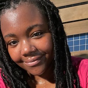 Meet your Posher, Kellie